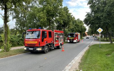 Feuerwehrübung auf dem Spielplatz