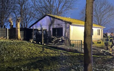 Wohnmobil- und Hausbrand